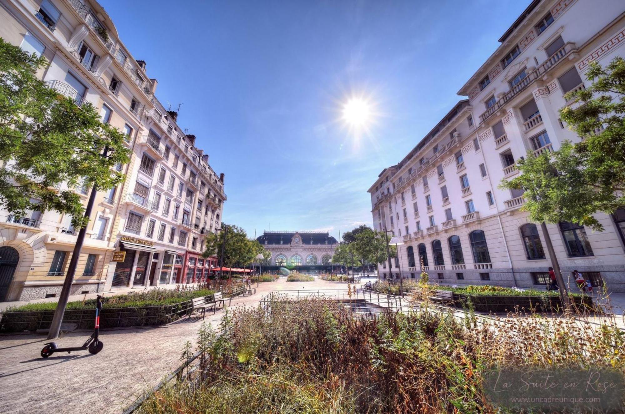 La Suite En Rose - Spa - Lyon Centre Brotteaux Exterior photo